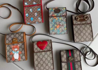 中国 ドット・パターンと携帯用夏の女性のモノグラム18cmの携帯電話袋 販売のため