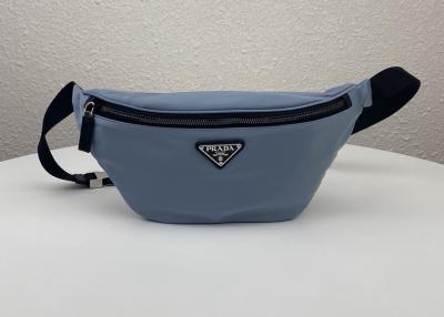 China Damen-Taillen-Tasche Dreieck-Logo Blue Dumplings 33cm mit Reißverschluss öffnen sich zu verkaufen