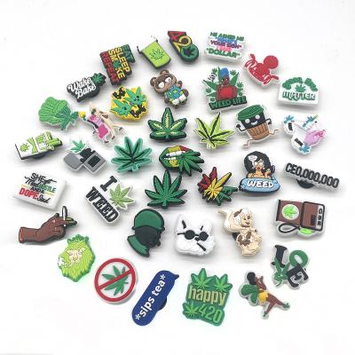 China Anime Wholesale 2022 New Mexican Weed PVC Crocodile Charm for sale