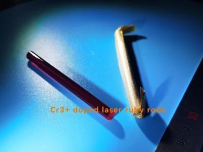 Chine Laser adapté aux besoins du client de revêtement Sapphire Crystal High Hardness Anti Corrosion de taille à vendre