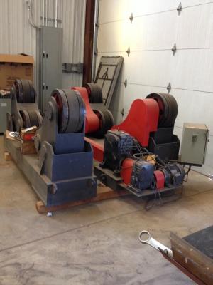 China El tanque de la soldadura del tubo de las ruedas del caucho del control de VDF que da vuelta a la impulsión de Rolls por poder de 4 motores en venta