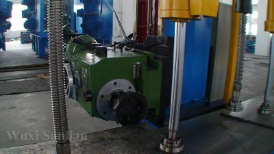 China Fresadora de la precisión del piso industrial del borde para la preparación de la costura en venta