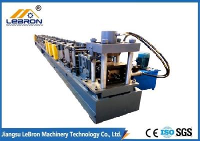 China Einfache Wartungs-Palettenregal-Rolle, welche die Maschine macht Lager Supermaket mit manuellem Decoiler bildet zu verkaufen