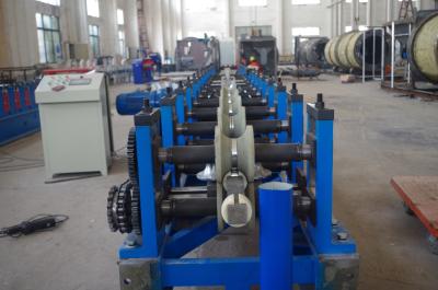 China 2018 new type PLC control automatic Storage Rack Roll Forming Machine made in china zu verkaufen