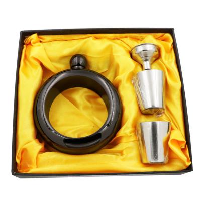 China Wholesale Fashion Novelty Hip Flask Bracelet Shaped Hip Flask Gift Set for sale