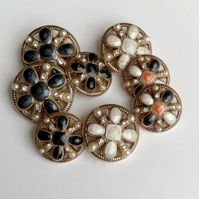 China Sustainable New Rhinestone Pearl Button Accessories High Grade Shank Women Button For Clothes Crystal handle button for sale