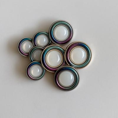 China Sustainable Women's fashion buttons/latest resin shell buttons metal handle buttons for sale