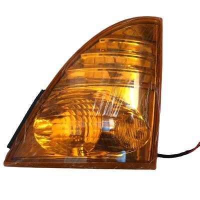 China Heavy Duty Truck Truck Light Kenworth Truck Corner Lamp 12V 68101-2200 68102-2330 for sale