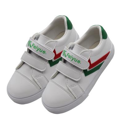 China 2022 fashion child's shoes new style casual/soft/wear resistance/non-slip wholesale children's shoes simple for sale