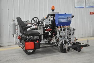 China Kleiner Fahrgastfahrer, Thermoplast-Linienmarkierungsfahrzeug mit einer Markierungsdicke von 1,2-3,0 mm und einer Geschwindigkeit von 4 km/h zu verkaufen