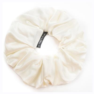 China Wholesale Vintage Elastic Band Personality Good Quality Flower Silk Hair Scrunchies for sale