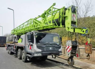 China Zoomlion ZTC500H grúa de camión con 42m boom principal y estándar nacional de emisiones V modelo 2020 utilizado en venta