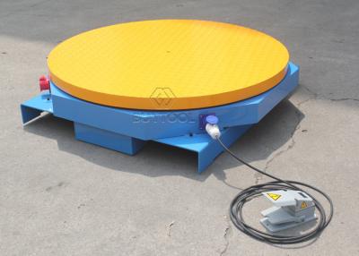 China 2204lbs klampt de de Omslag Automatische Pallet zich van de draaischijfpallet krimpt de Draaischijf van de Omslagmachine vast Te koop