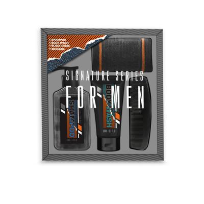 Chine les ensembles de cadeau du toilettage des hommes 4pcs inclut 100ml le shampooing, lavage du corps 100ml, peigne noir, remontants à vendre