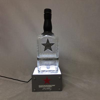 Chine Whisky Alcohol Display Acrylic Bottle Glorifiers LED Light Base à vendre