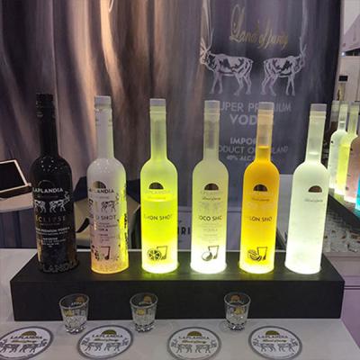 Chine Custom Size Bottle Presenter LED Acrylic Display Champagne Bottle Glorifier à vendre