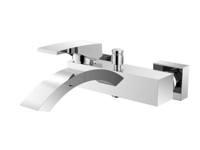 Chine Faucet de douche moderne monté sur le mur avec matériau en laiton T8691 à vendre
