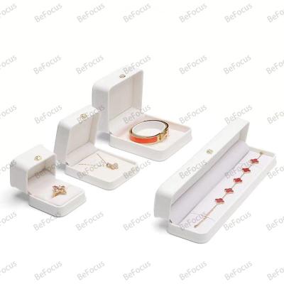 China Recycled Materials customized luxury craft recycled kraft paper packaging jewelry box for Thanksgiving gift packaging box for sale