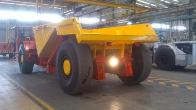 China Ambiente de trabalho confortável completamente fechado dos caminhões de mineração subterrânea à venda