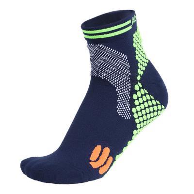 China 2022 Unisex Breathable Warmest Custom Ankle Socks Customize Athletic Socks Sports Socks for sale