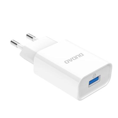 China Universal ISO9001 CE Factory Made 1 Year Warranty RoHS EU Plug Single USB Wall Charger Adapter QC3.0 Left Charger For Mobile Phone for sale