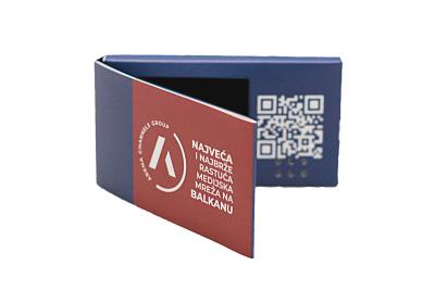 China 2.4 inch Mini Digitale Brochure De innovatieve en opvallende video mailer kaart Te koop