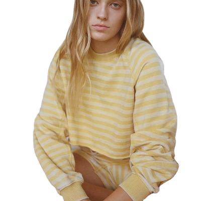 China 2021 Summer Sweater High Quality Manufacturer New Casual Ladies Sports Plaid Loose Sweater And Shorts Anti-wrinkle Knit Two-Piece Sweat for sale