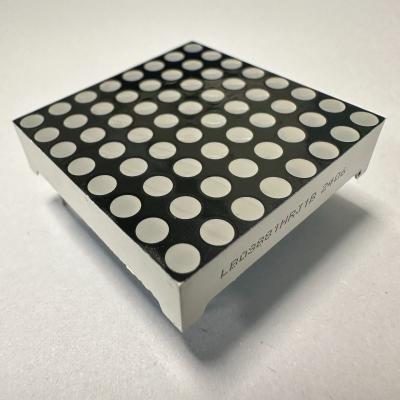 중국 LED 디스플레이 카토드 양색 녹색/붉은 3mm 8*8 DOT 매트릭스 스태블러 이동 신호의 성능 판매용