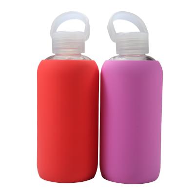 China Viable Customize 500ml Glass Water Bottle With Silicone Protective Sleeve Cover for sale