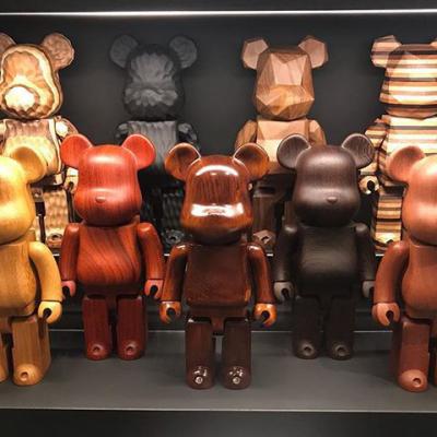 China La mano del ODM del OEM talló las esculturas de madera en venta