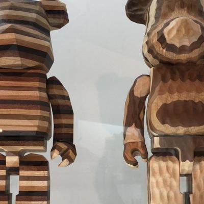 China La mano estética distintiva talló la estatua de madera de las esculturas decorativa en venta