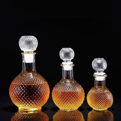 Κίνα 8.8oz μικρή δημιουργική μικρογραφία μπουκαλιών γυαλιού κρυστάλλου Hibiki ποτού προς πώληση