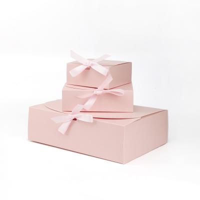 China shoes & apparel gift box event and party supplies wedding birthday candy chocolate valentines day favors clothes packaging for sale