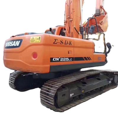China High quality used Dx 225lc excavator with low price and original engine for sale 1m ³ for sale