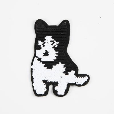 China Custom Handmade Heat Press Badge Embroidery Patch Iron On Patch Applique For Clothing Bags Clothes Velvet Laser for sale