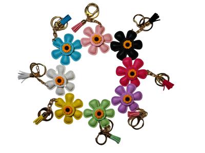 China **Custom Sunflower Keychain – Durable and Stylish Promotional Gift** for sale