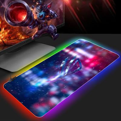 China Extended Mouse Pad HEATED Led Large Logo 3xl Gaming RGB Custom Office Desk Mat Mouse Pad for sale