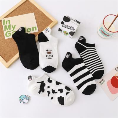 China New Design Cow Print Pattern Girl Cute Funny QUICK DRY Ankle Women's Short Socks for sale