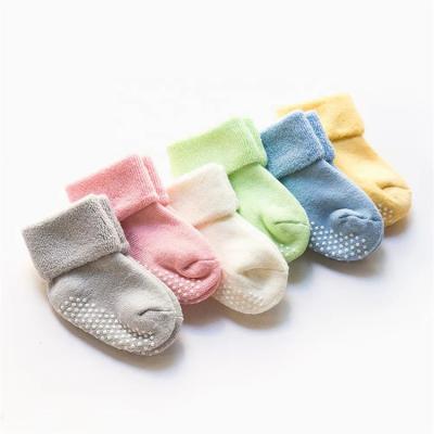 China Breathable Organic Thick Ruffle Cute Animal Fuzzy Cotton Non Slip Baby Boy Bangs for sale