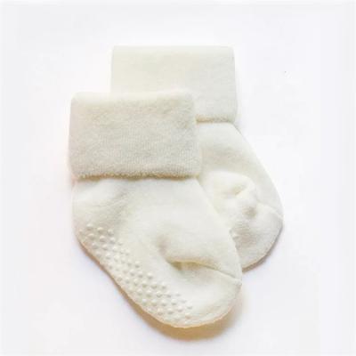 China 2021 Autumn Cartoon Lace Girl Bow Ruffle Anti Slip Baby Breathable Organic Socks for sale