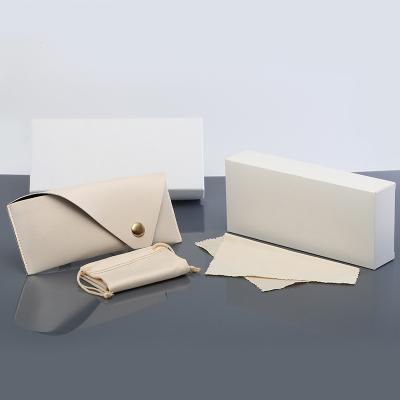 China Fashoin new Eyewear Accessories luxury leather glasses case glasses packaging set handmade sunglasses case custom logo for sale