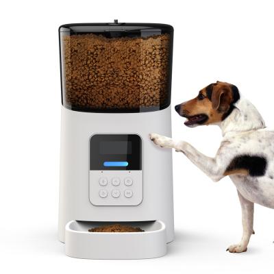 China Cat Feeder 6L Automatic Automatic Dry Stored Food Dispenser With Twist Lock Pet Smart Feeder Automatic Dog Cat Feeder for sale