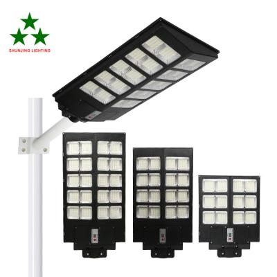 China ROAD Outdoor Ip65 All In One Solar Street Light 300W 600W 500W Integrated Led Solar Street Light for sale