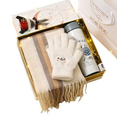 China Widly Used Birthday Gift For Girlfriend Gift Set Mug Women Adult Winter Warm Scarf With Gift Box Bag for sale