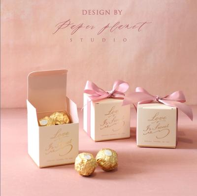 China Free Shipping Disposable New Years Christmas Wedding Party Favors Gifts Paper Square Candy Box Chocolate Boxes For Guests for sale