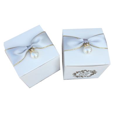 China Luxury Materials Sliver White Pearl Ramadan Baby Shower Candy Recycled Paper Box Wedding Boxes For Candy Favors for sale
