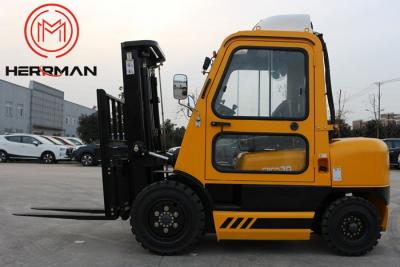 China 3 Tons / 6600lbs Lifting Height 3m Diesel Powered Forklift With Air Conditioning for sale