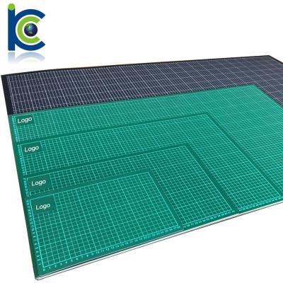 China 100% 2020 Fashion Eco-friendly PVC Rotary Cutters And Mat Custom A1, A2, A3, A4 For School Supplies for sale