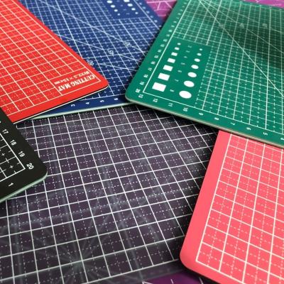 China office & School Supplies Self Healing Cutting Mat Schneidematte Rotating A5 Custom Flexible Cutting Mat For Sewing for sale