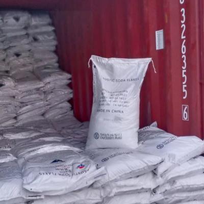 China Flocos de 98% Min Caustic Soda Sodium Hydroxide para fazer o detergente do sabão à venda